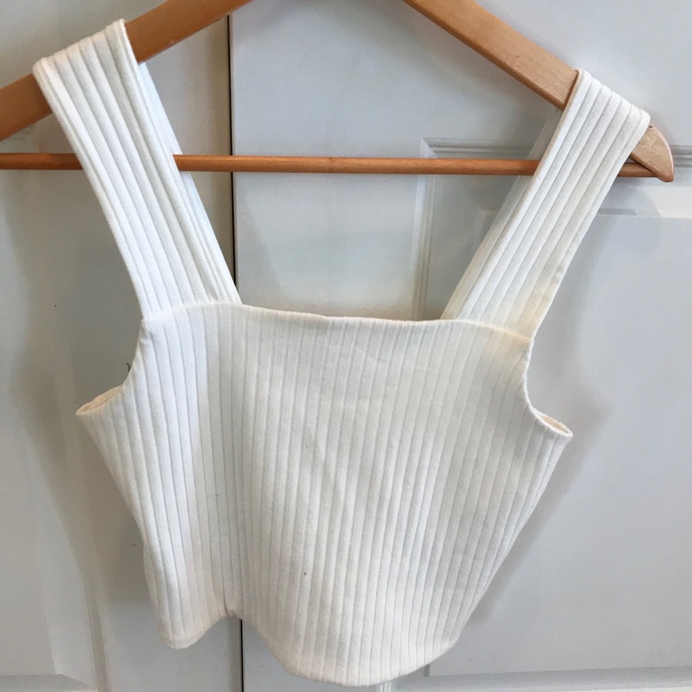 white tank top!